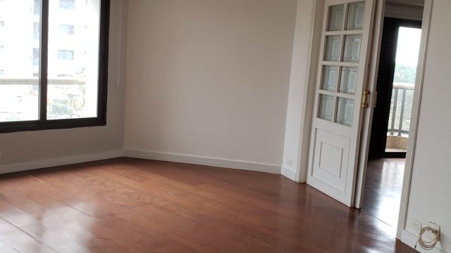 Apartamento com 4 Quartos e 5 Vagas / 5019