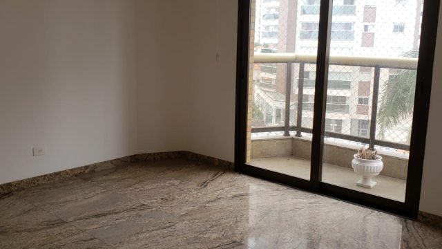 Apartamento com 4 Quartos e 5 Vagas / 5019