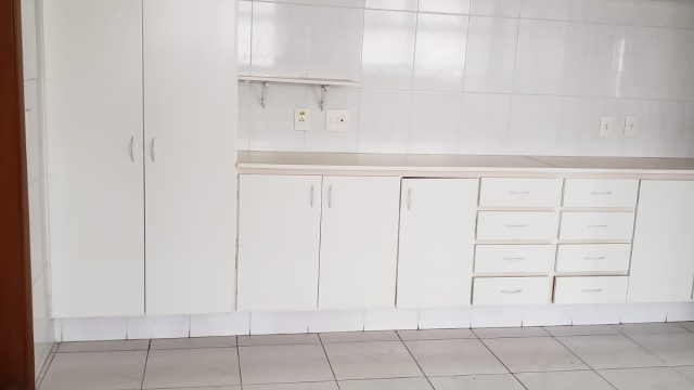 Apartamento com 4 Quartos e 5 Vagas / 5019